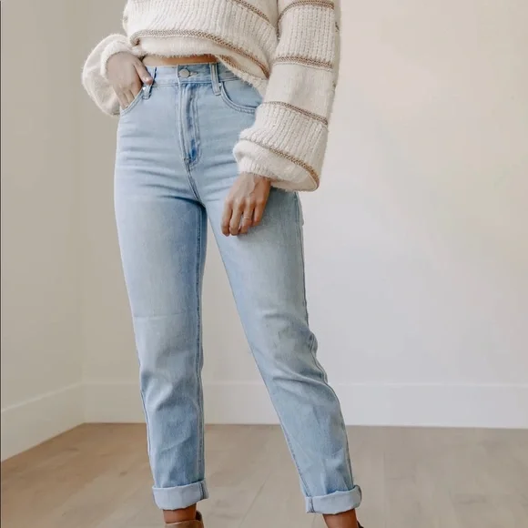 Hi-Rise girlfriend jeans 👖 - Picture 10 of 16